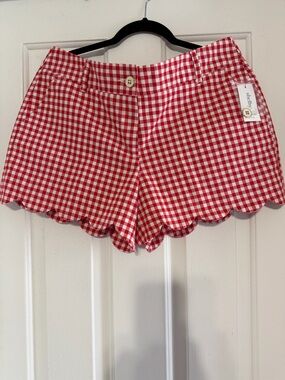crown & ivy Red and White Gingham High-Waist Scallop-Hem Shorts